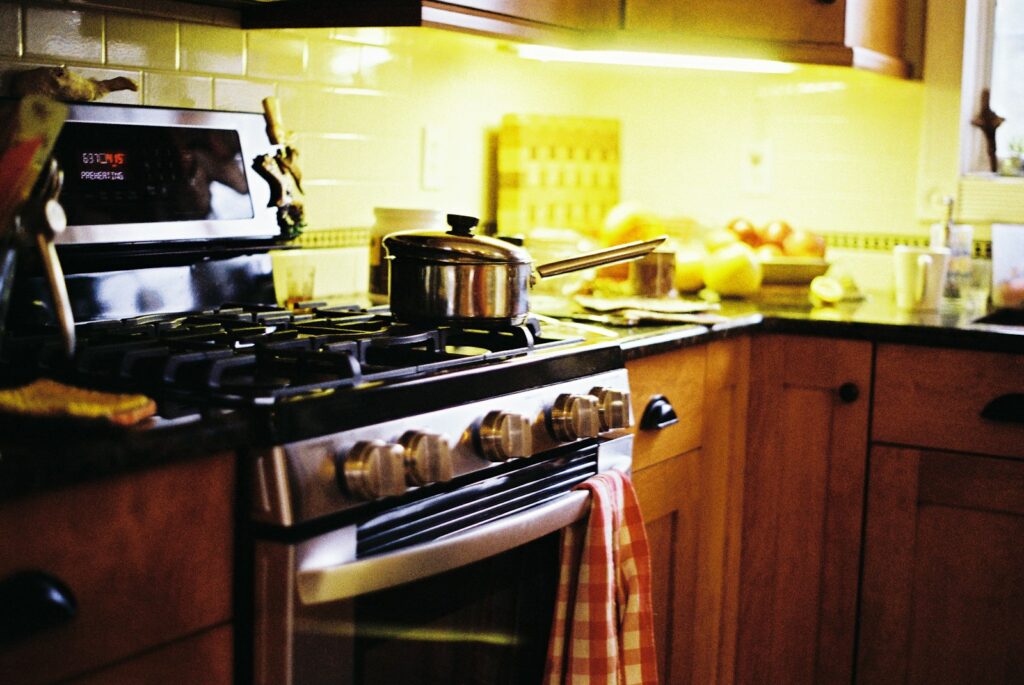 Spotless home kitchen after professional kitchen cleaning in Qatar